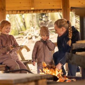 Bålhygge i Max Henius hytten